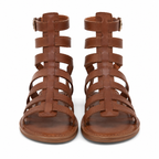 Sandalias de cuero marrón estilo gladiador de frente