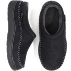 Vista completa de zapatillas ortopédicas masculinas con exterior de microsuede y suela de caucho