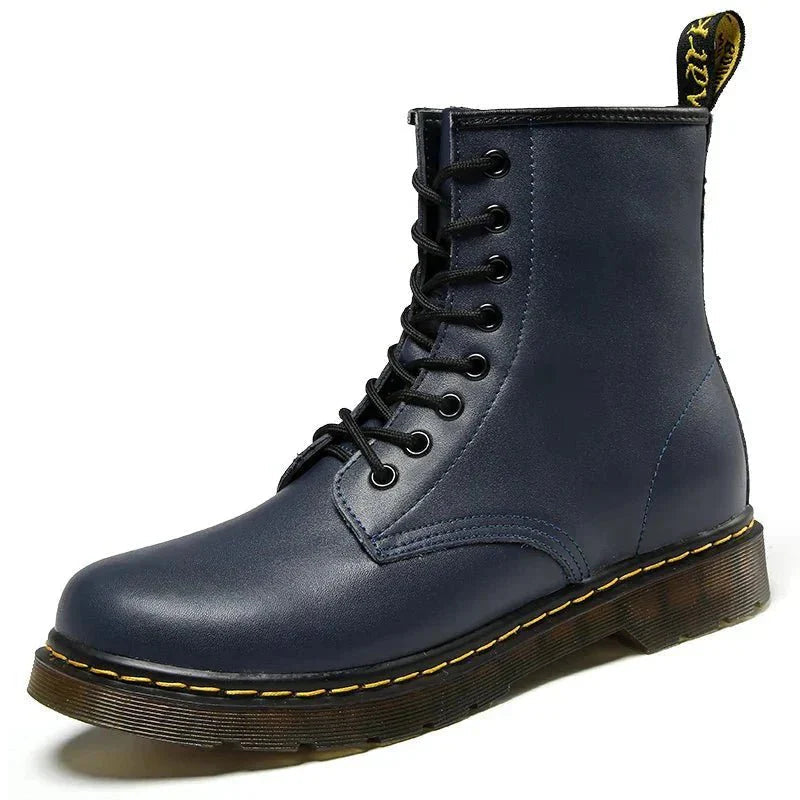 Silueta elegante de los botines Martin clásicos estilo británico ORNISHOP
