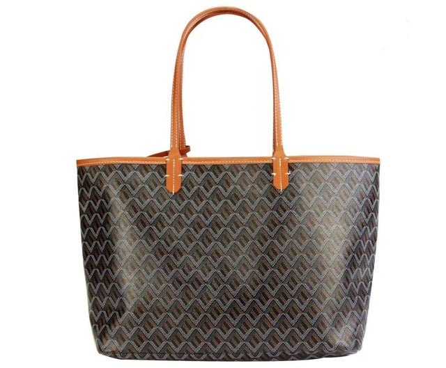 Vista completa del bolso grande mostrando su diseño minimalista y chic