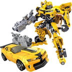 Detalle del acabado en plástico resistente de la figura Bumblebee amarillo