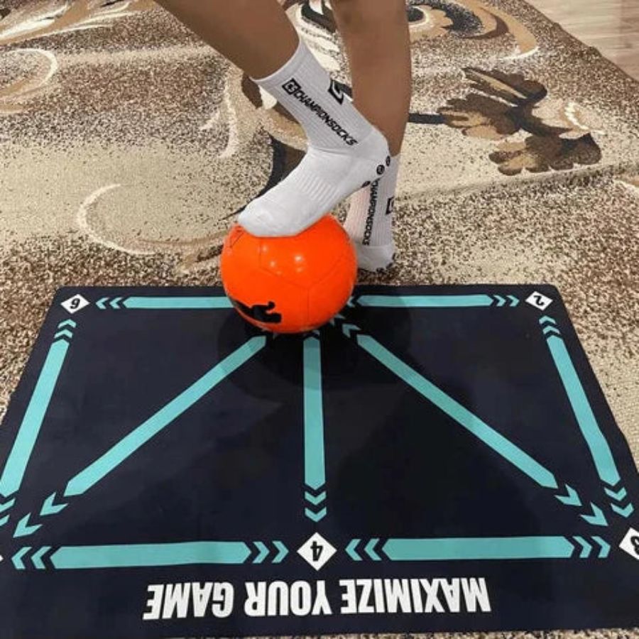 Calcetines antideslizantes incluidos con el Tapete de Entrenamiento Fútbol Pro