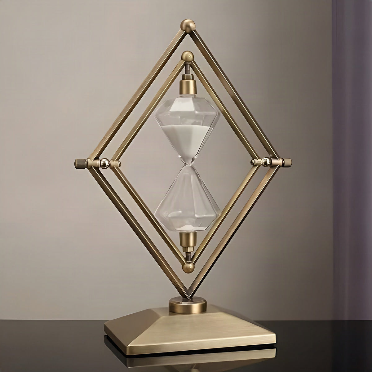 Reloj de arena con marco metálico geométrico – Decorativo y relajante con arena blanca