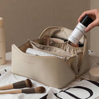 Neceser de maquillaje elegante y espacioso