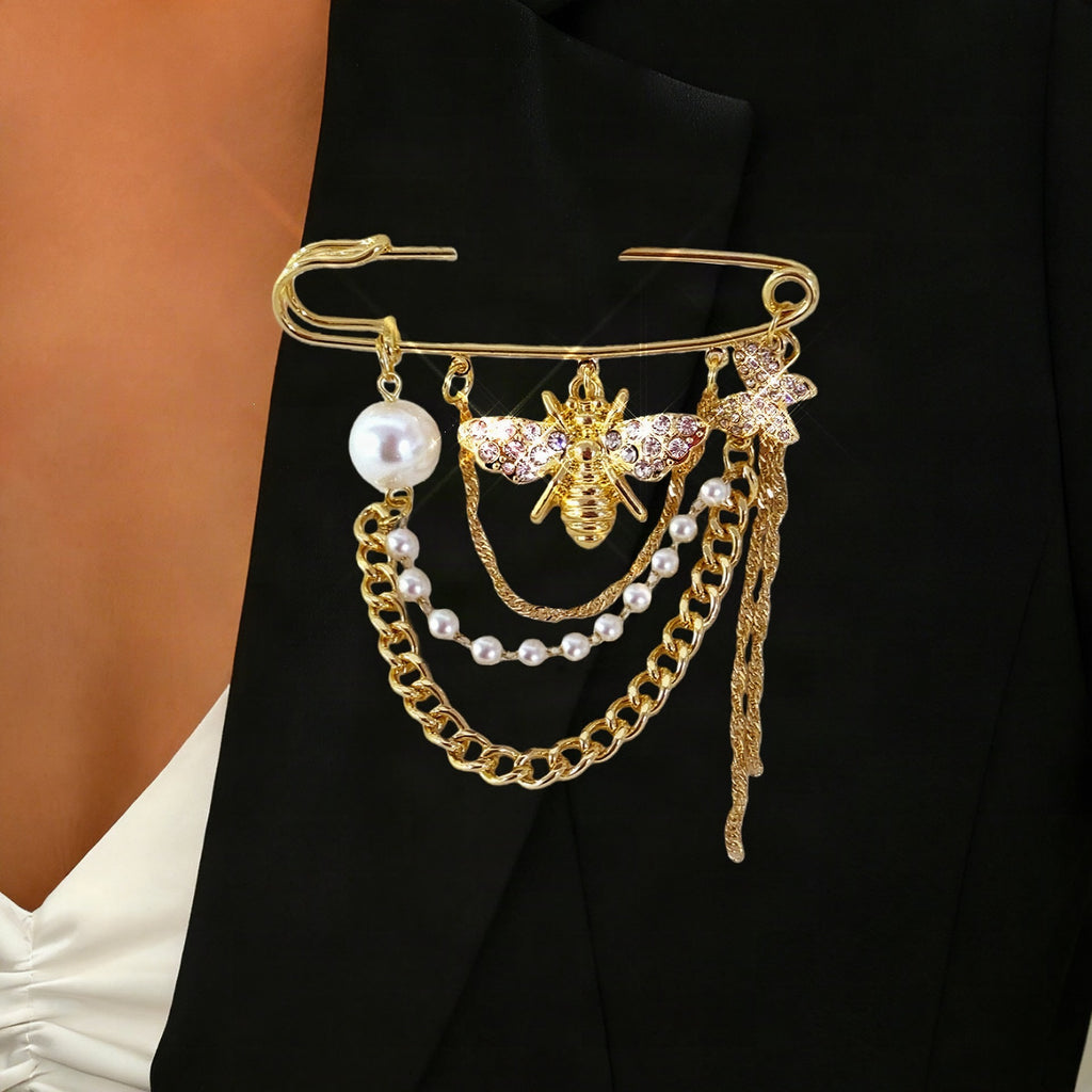 Imperdible elegante con perlas y cristales