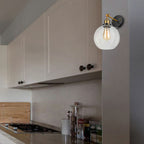 Aplique de pared de cristal soplado transparente con acabado en latón – 1 luz estilo industrial