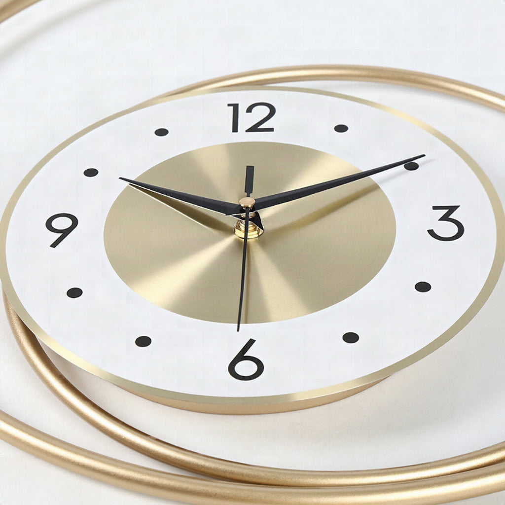 Reloj de pared artístico con diseño minimalista