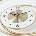 Reloj de pared artístico con diseño minimalista