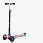 Patinete plegable ligero de tres ruedas
