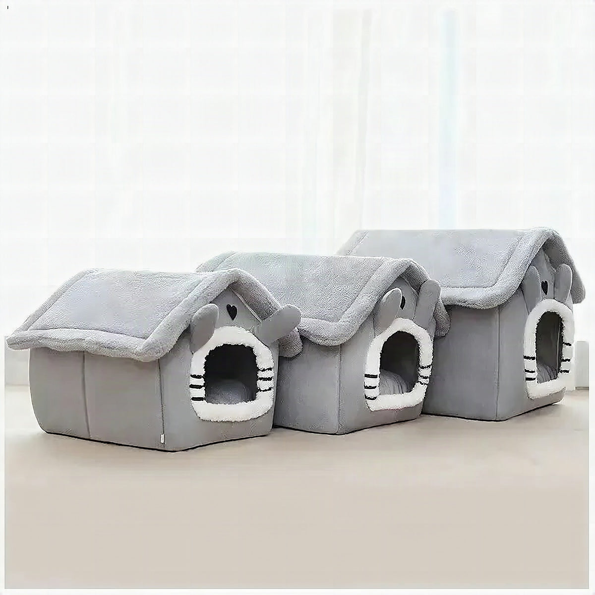 Caseta de interior CuddleNest para perros y gatos