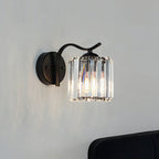 Aplique de pared cónico de cristal transparente con brazo curvo negro