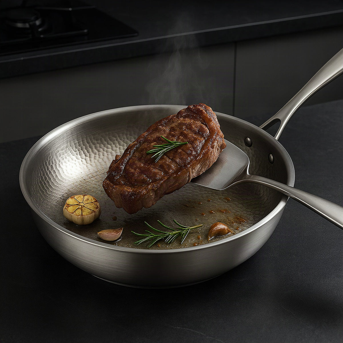 Sartén Premium de Titanio Martillado – Sin revestimiento, compatible con inducción y todas las cocinas