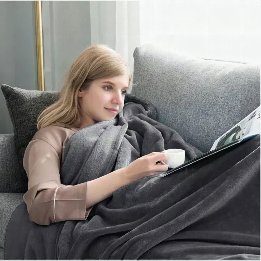 Manta impermeable CozyGuard – reversible, antimanchas y suave diseño de felpa