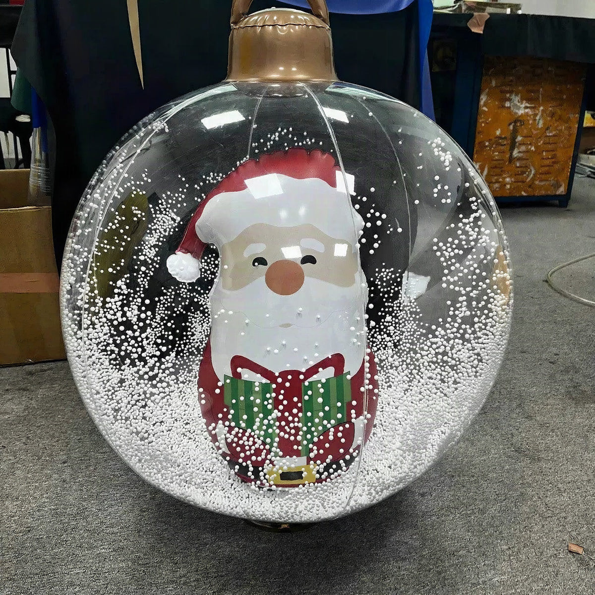 Bola navideña hinchable colgante con diseño de Papá Noel, muñeco de nieve o árbol