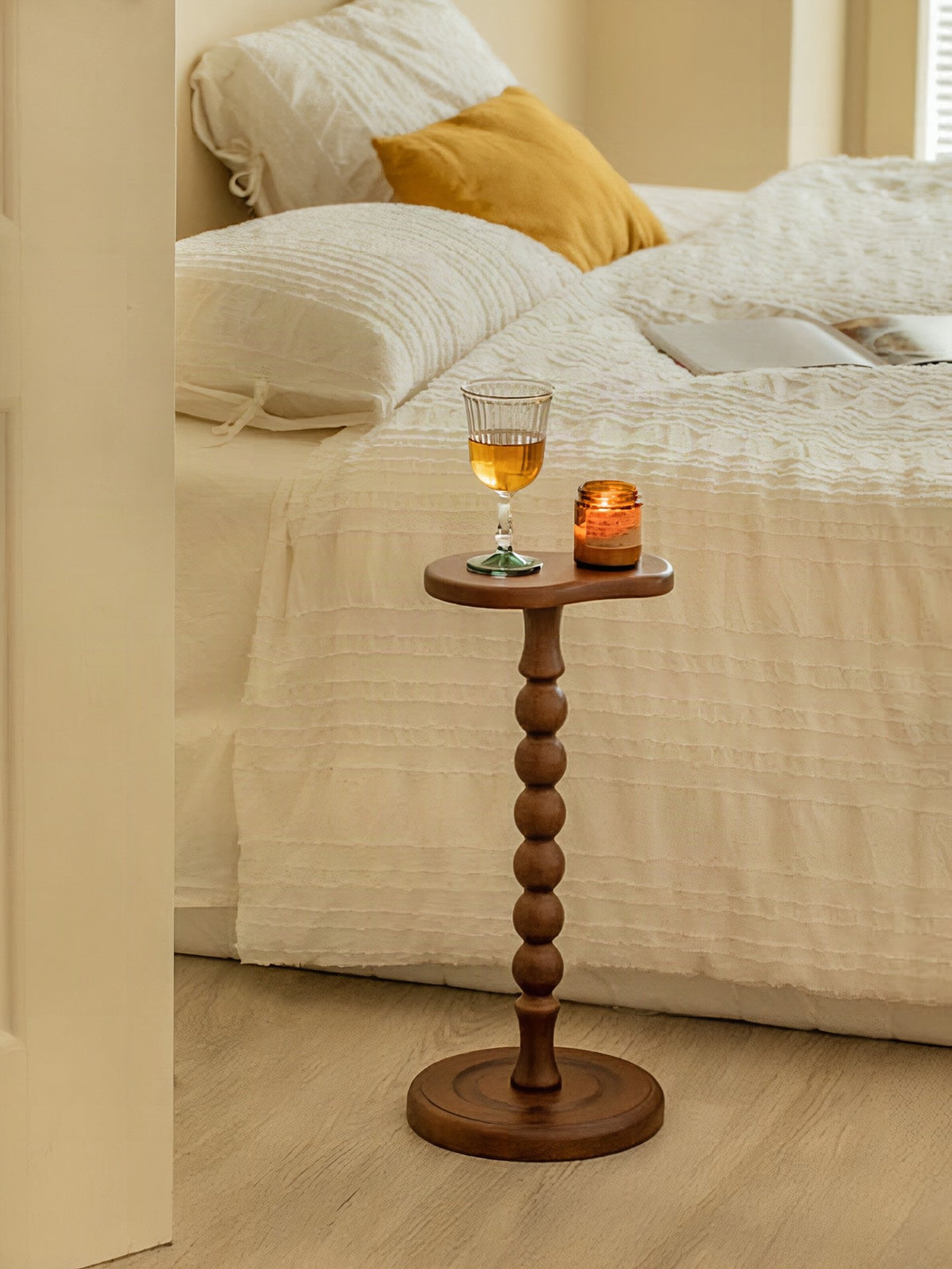 Mesa de centro mini de madera maciza estilo medieval