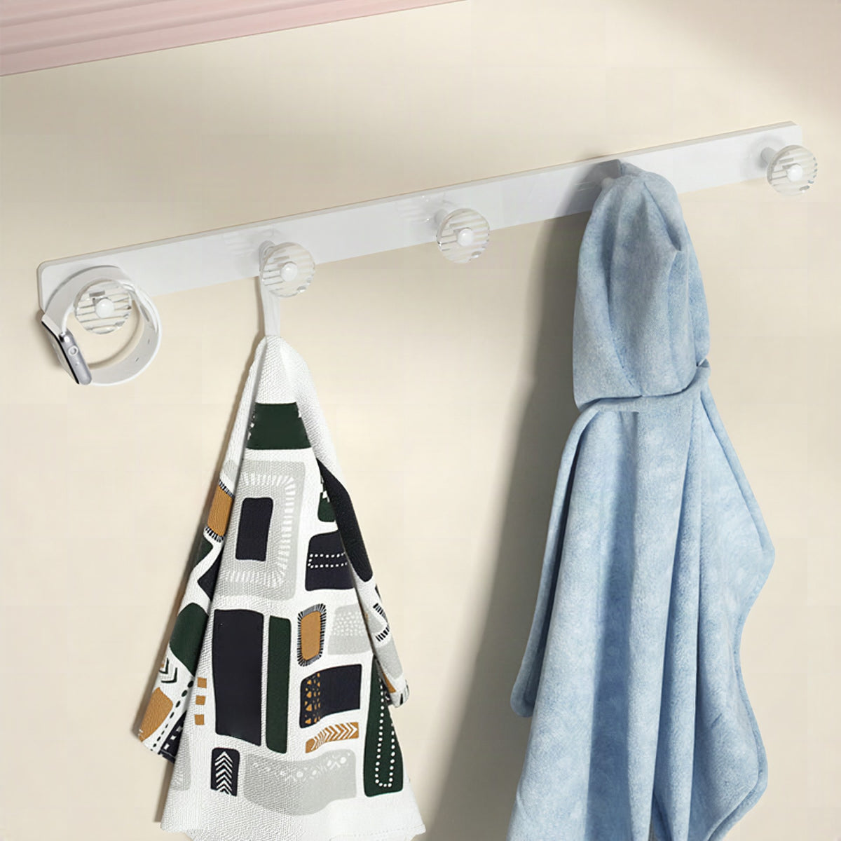 Accesorios de baño en metal blanco y acrílico — pieza individual o conjunto con estante