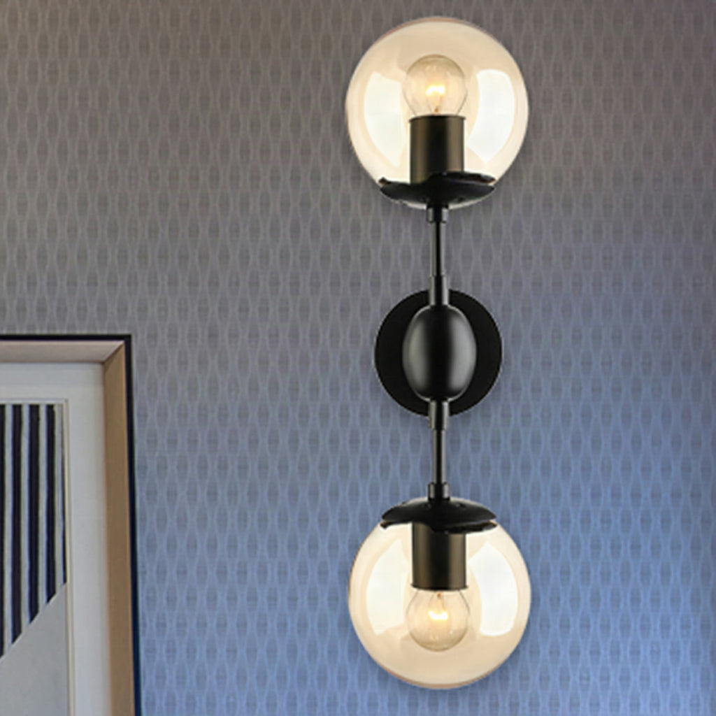 Aplique de pared industrial negro con 2 luces y pantallas globo de cristal ámbar