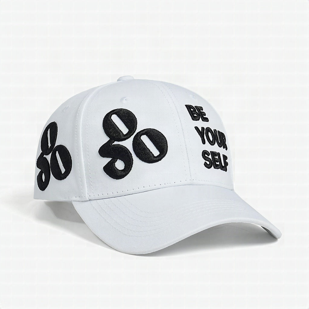 Gorra de mujer con diseño moderno