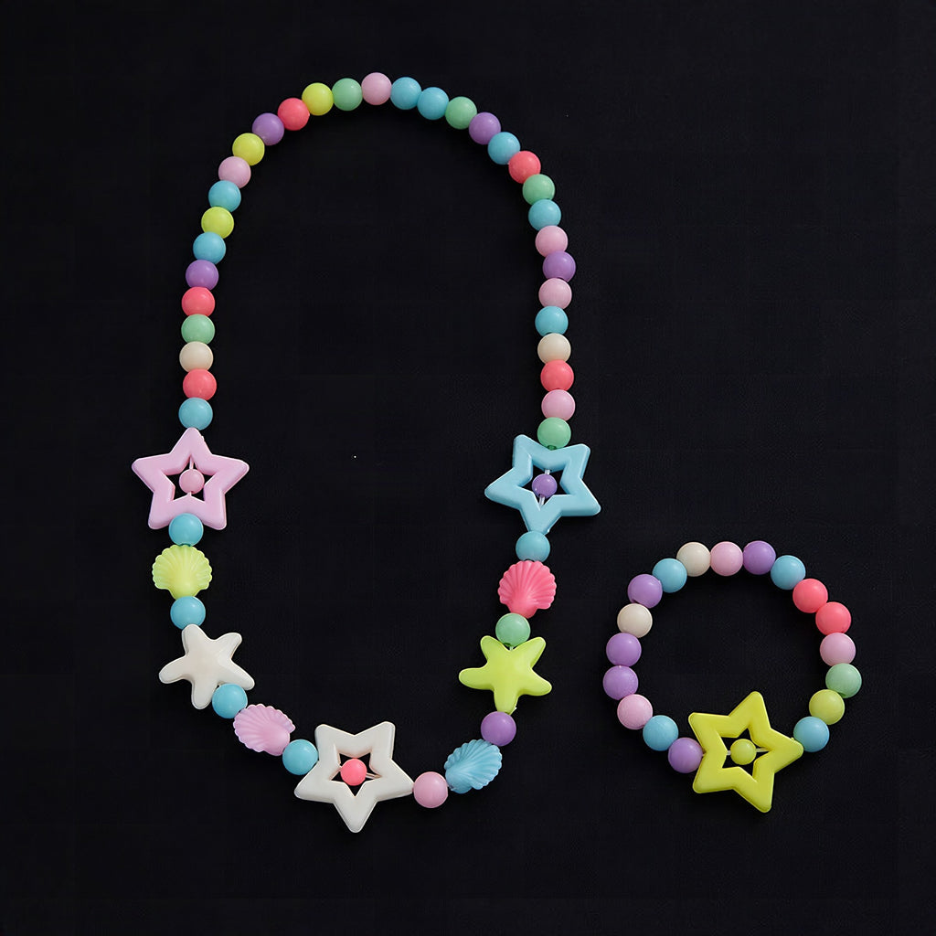 Conjunto de bisutería con motivos florales