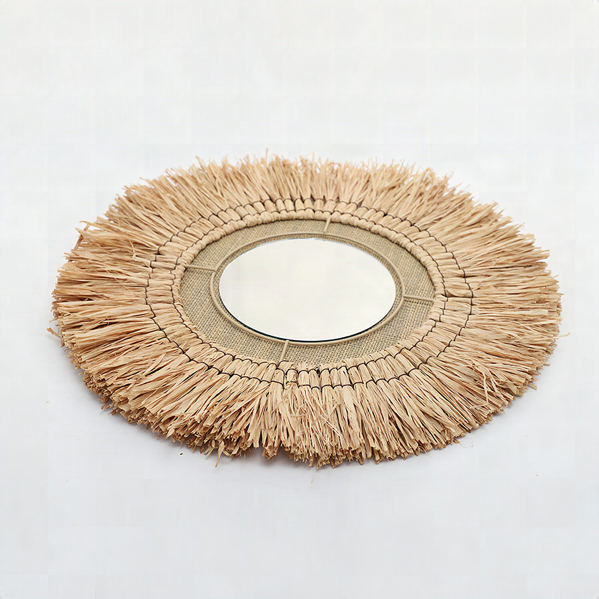 Espejo de pared decorativo con marco de ratán natural