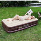 Colchón hinchable automático con reposacabezas integrado para mujer