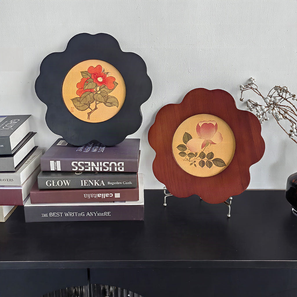 Marco decorativo artístico con forma de flor