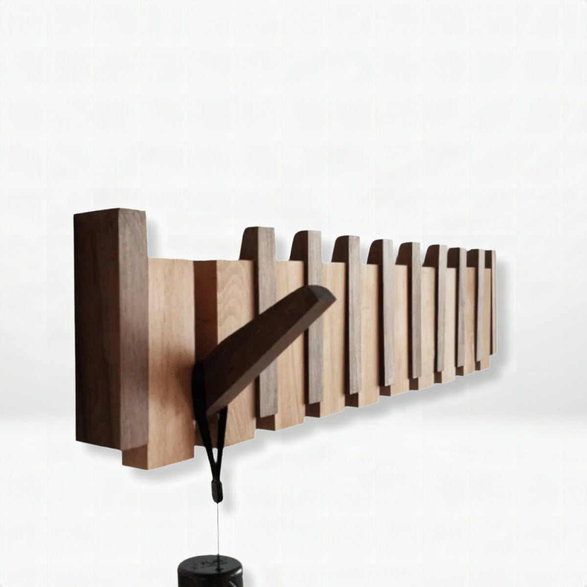 Perchero de pared plegable de madera de nogal y haya