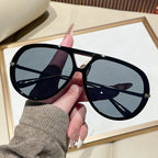 Gafas de sol para mujer con diseño extravagante y lentes llamativas