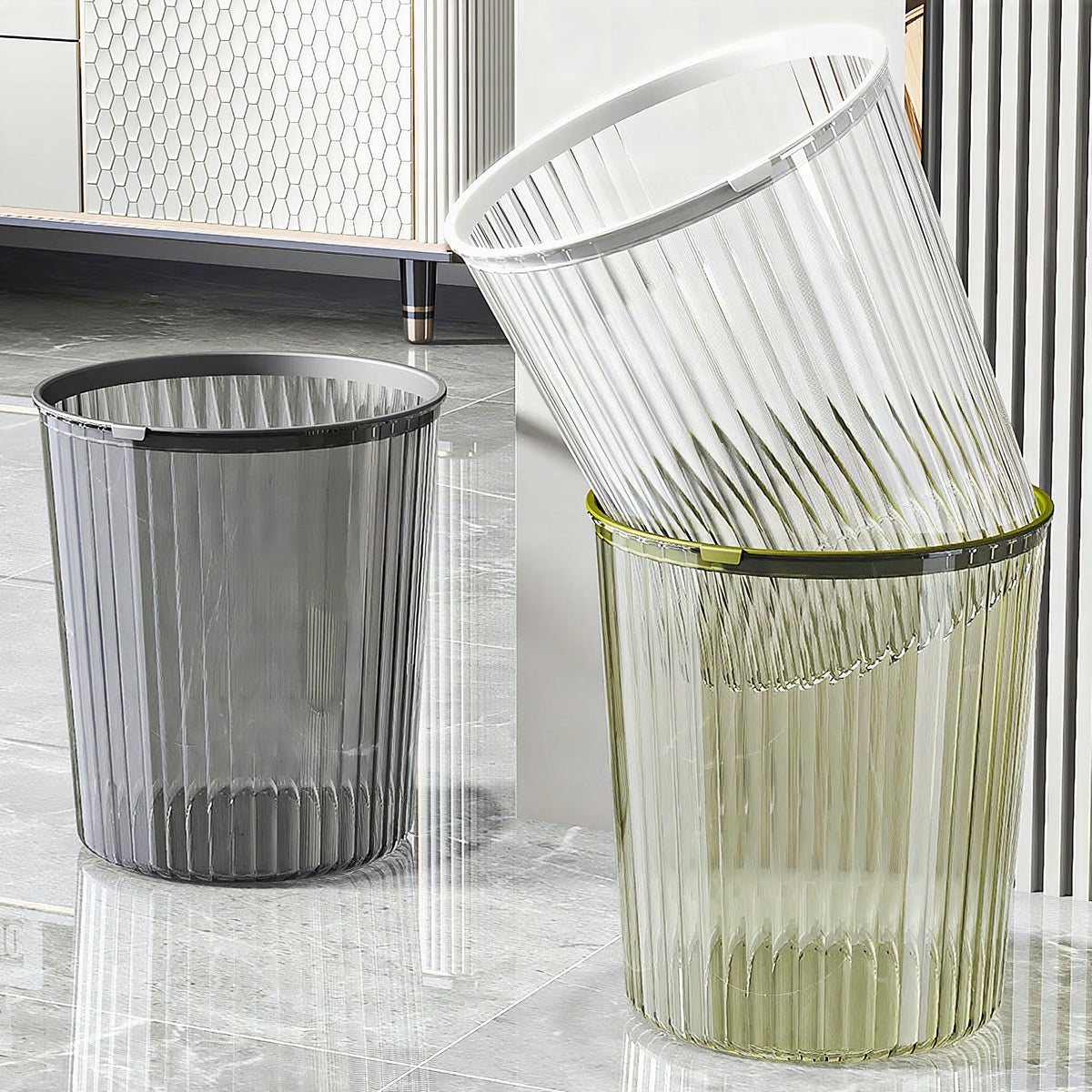Cesta decorativa con textura acanalada