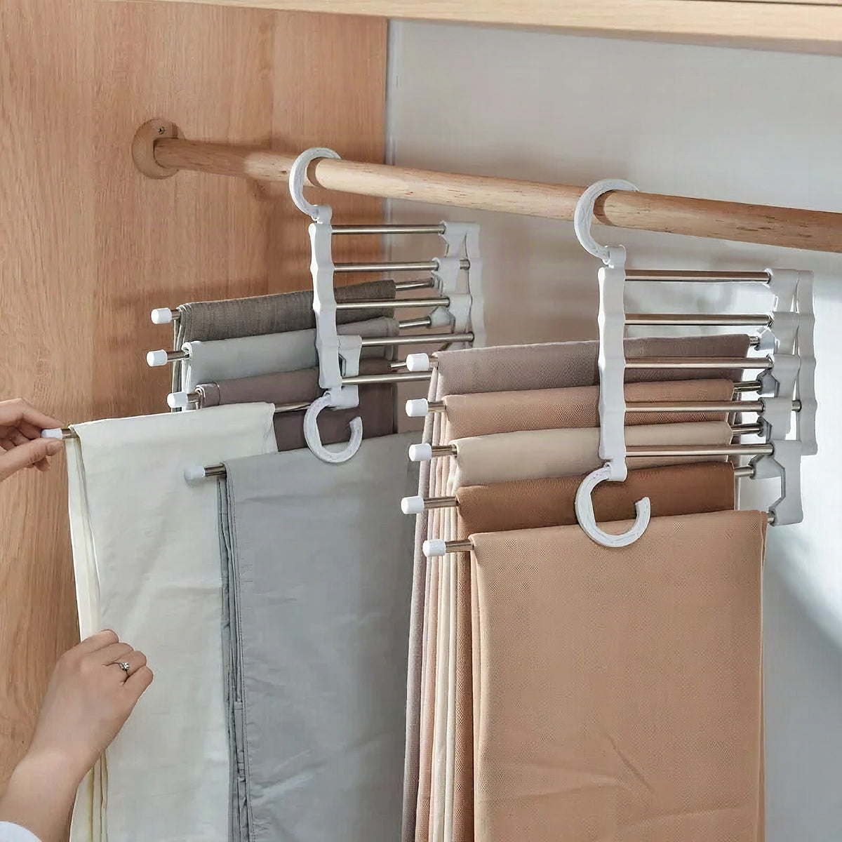 Organizador de pantalones FlexRack – Estante ajustable para armario que ahorra espacio – Acero inoxidable antideslizante