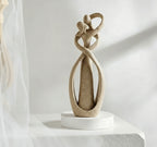 Escultura decorativa Armonia Embrace – Obra de arte que simboliza amor y conexión