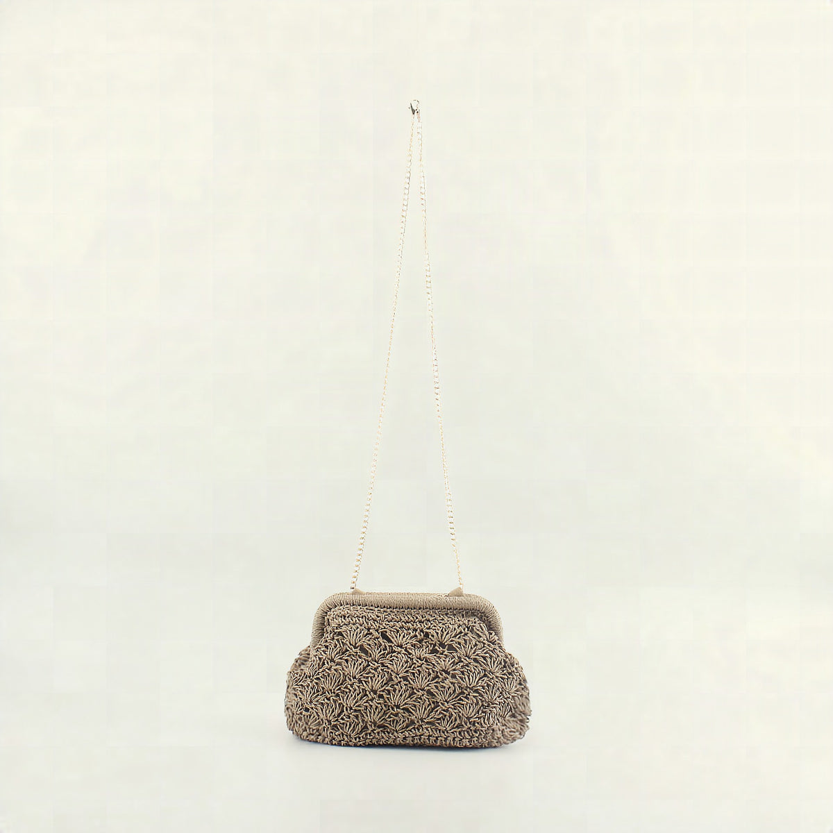 Bolso clutch de ganchillo elegante