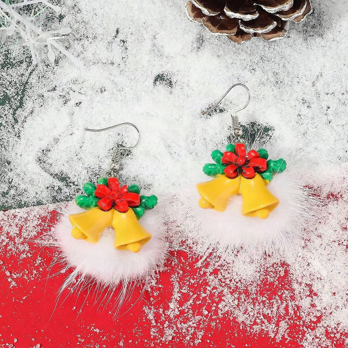 Pendientes navideños con pompón de pelo y motivos de copo de nieve, reno y Papá Noel