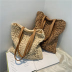 Bolso tote anudado a mano en materiales naturales