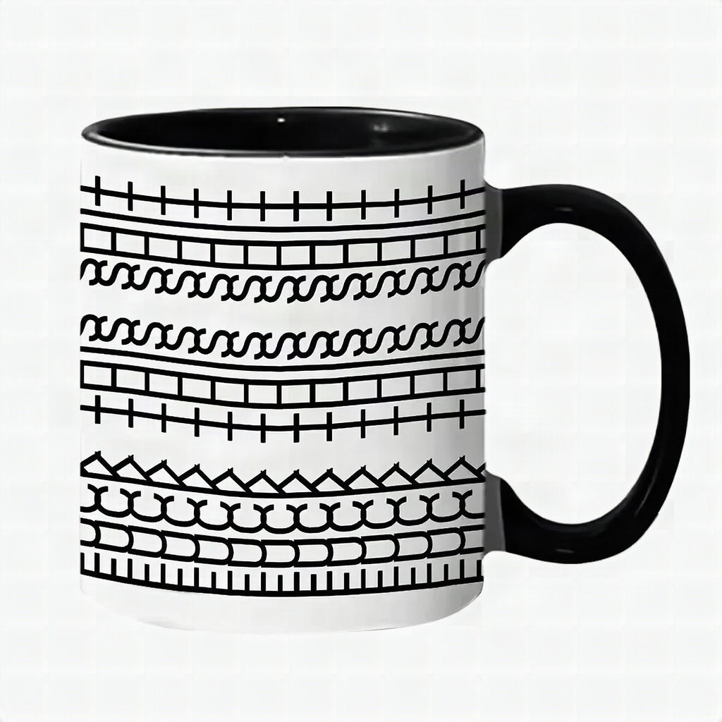 Taza de cerámica con mensaje oculto en el fondo
