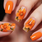 Diseño de uñas artístico con motivos florales