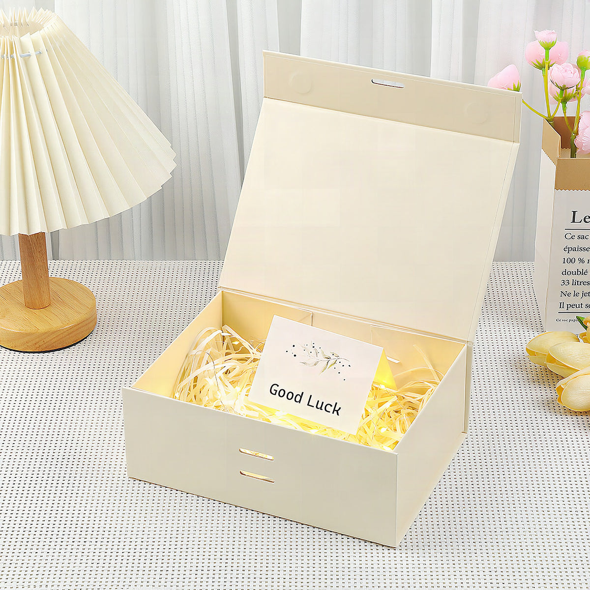Caja de regalo magnética premium con luces LED y tarjeta de felicitación
