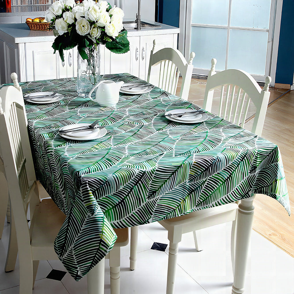 Mantel decorativo con estampado de hojas