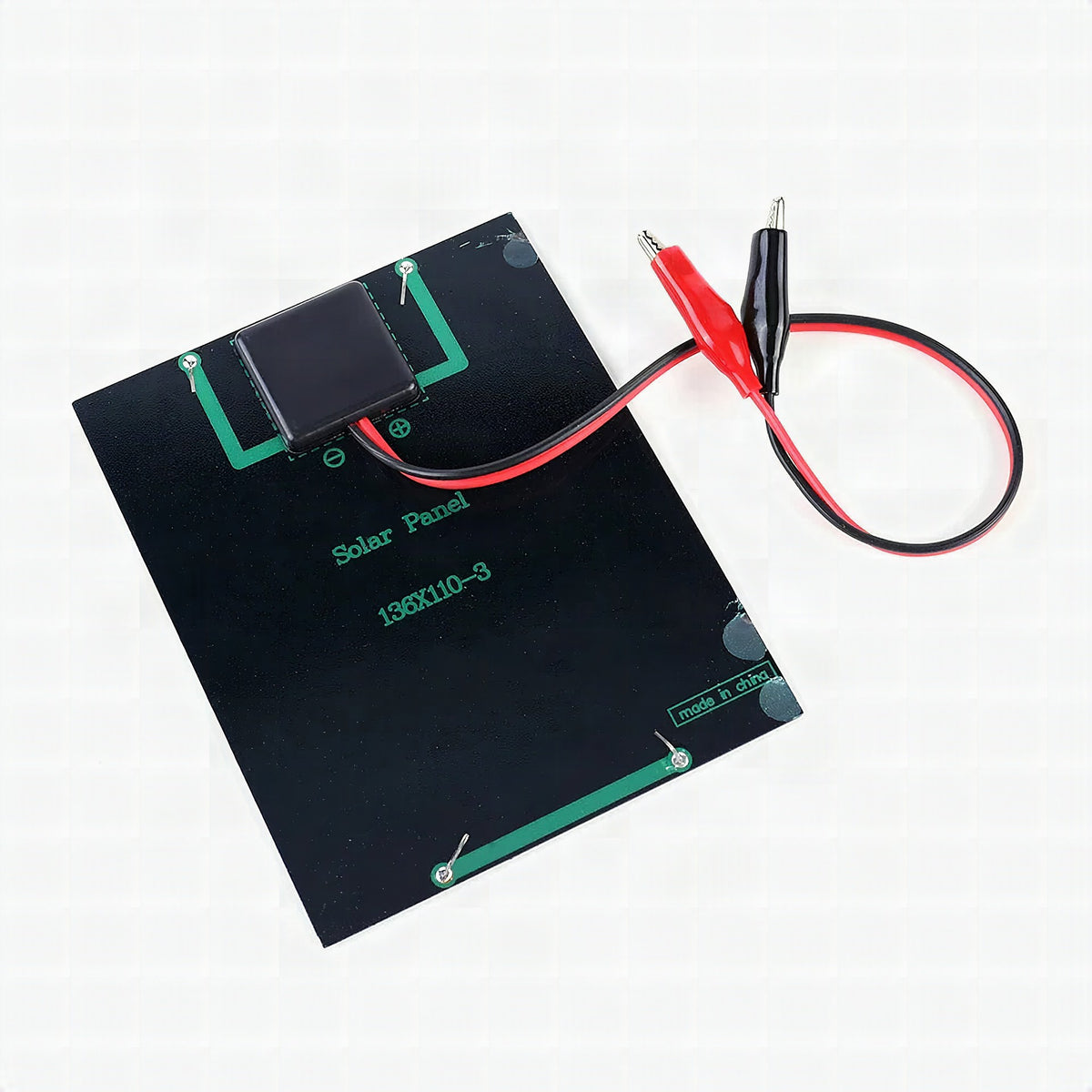 Panel solar plegable de 10 W – Energía autónoma para tus aventuras