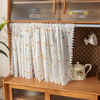Cortina decorativa de cocina con estampado de fresas