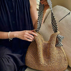 Bolso con asas a rayas