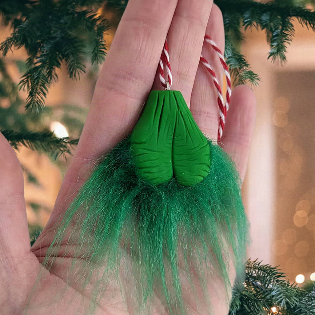 Bola navideña peluda del Grinch