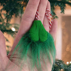 Bola navideña peluda del Grinch