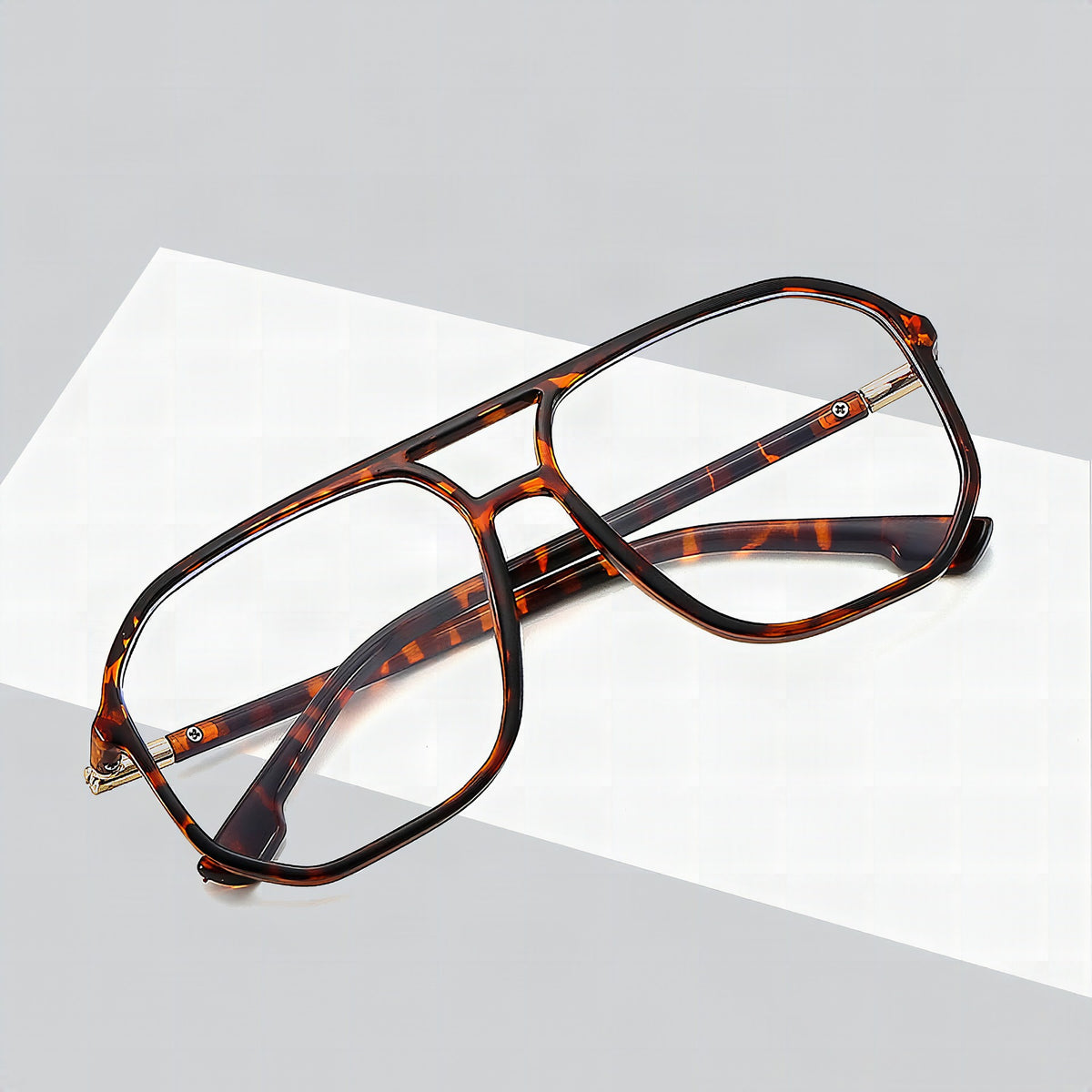 Montura de gafas cautivadora para mujer