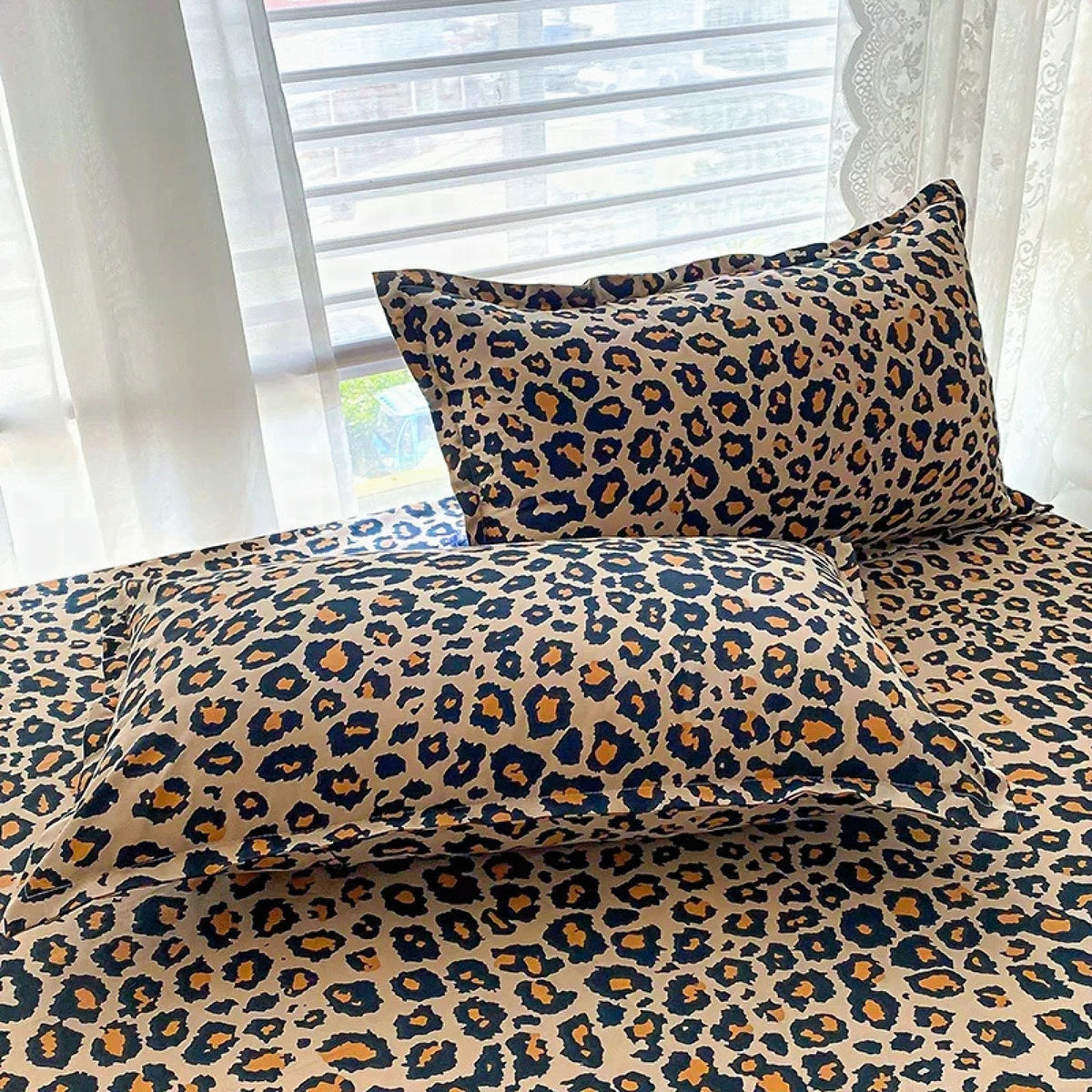 Funda nórdica de lujo con estampado de leopardo