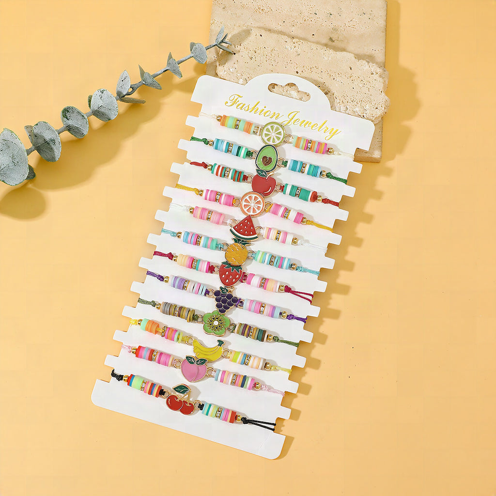 Pulseras de bisutería con diseños florales y coloridos