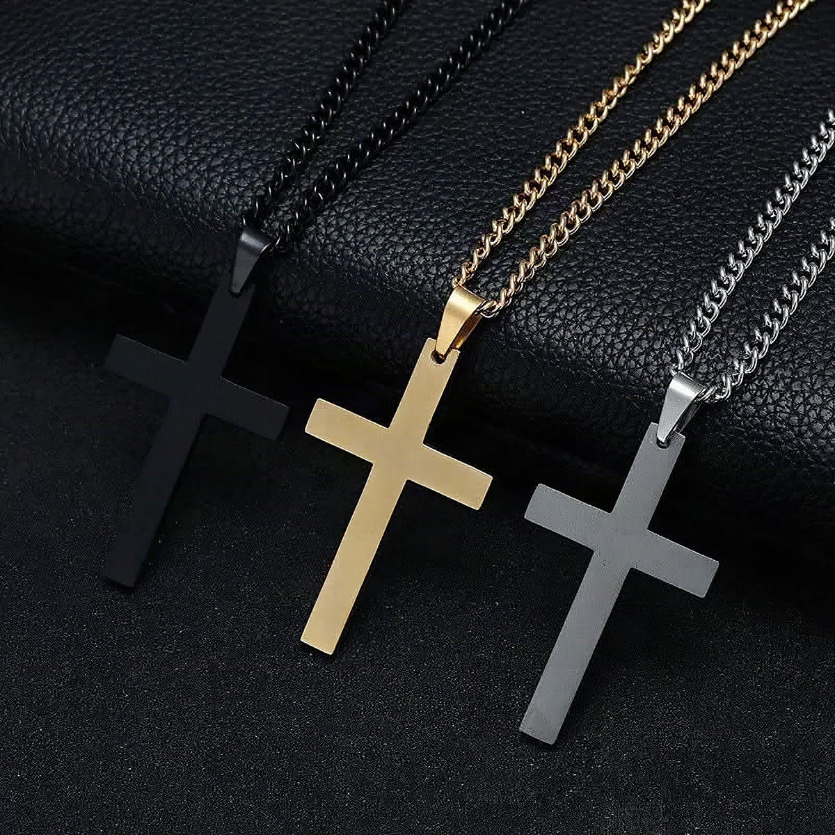 Collar de cruz de acero inoxidable para hombre – Diseño clásico y elegante
