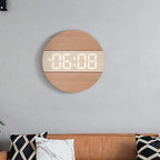 Reloj digital de madera con diseño moderno