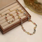 Conjunto de joyería con diseño geométrico moderno