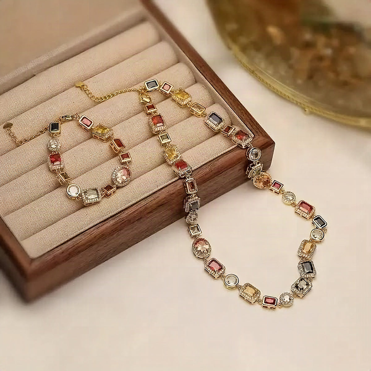 Conjunto de joyería con diseño geométrico moderno